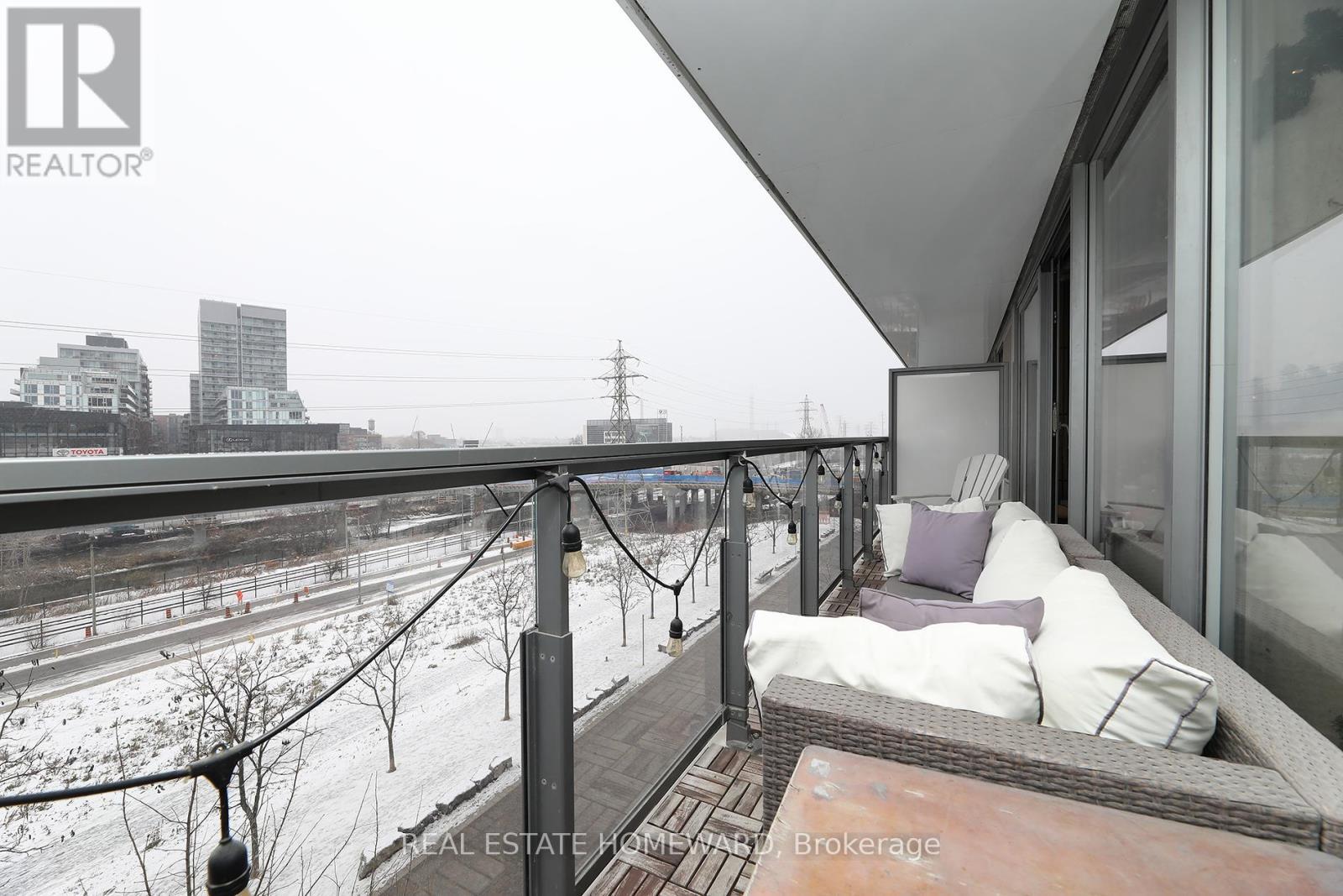 520 - 32 Trolley Crescent, Toronto, ON - Outdoor With Balcony