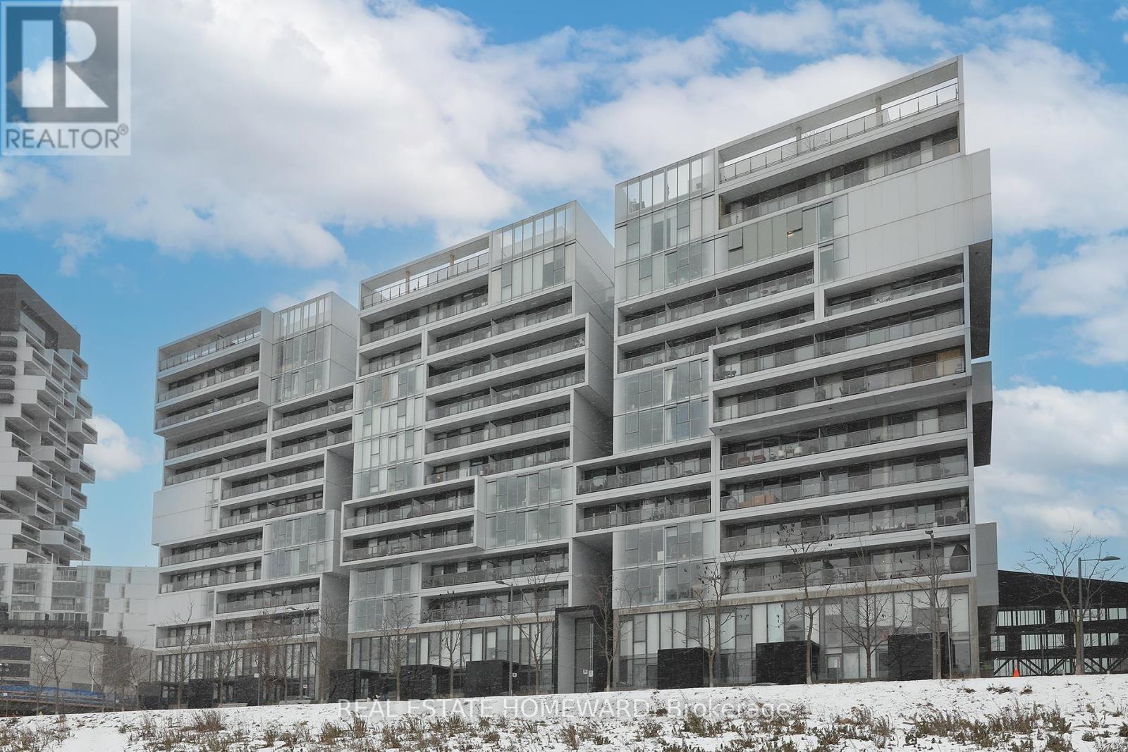 520 - 32 Trolley Crescent, Toronto, ON - Outdoor With Facade