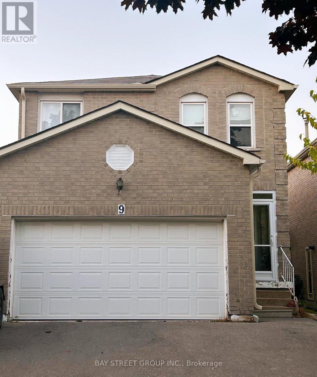 9 Charles Alfred Crescent N, Markham, ON - Outdoor
