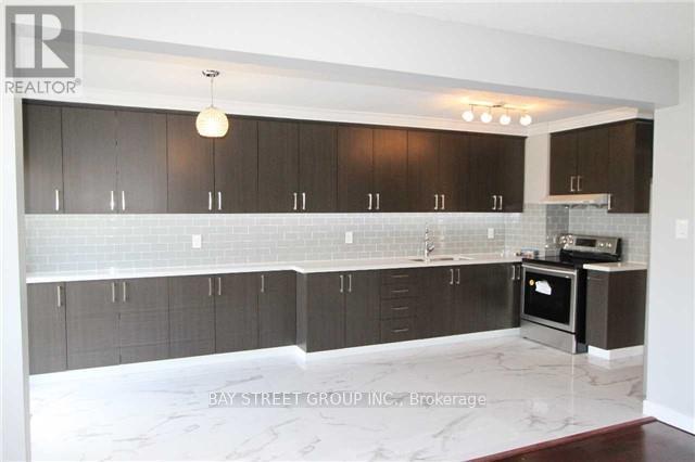 9 Charles Alfred Crescent N, Markham, ON - Indoor Photo Showing Kitchen