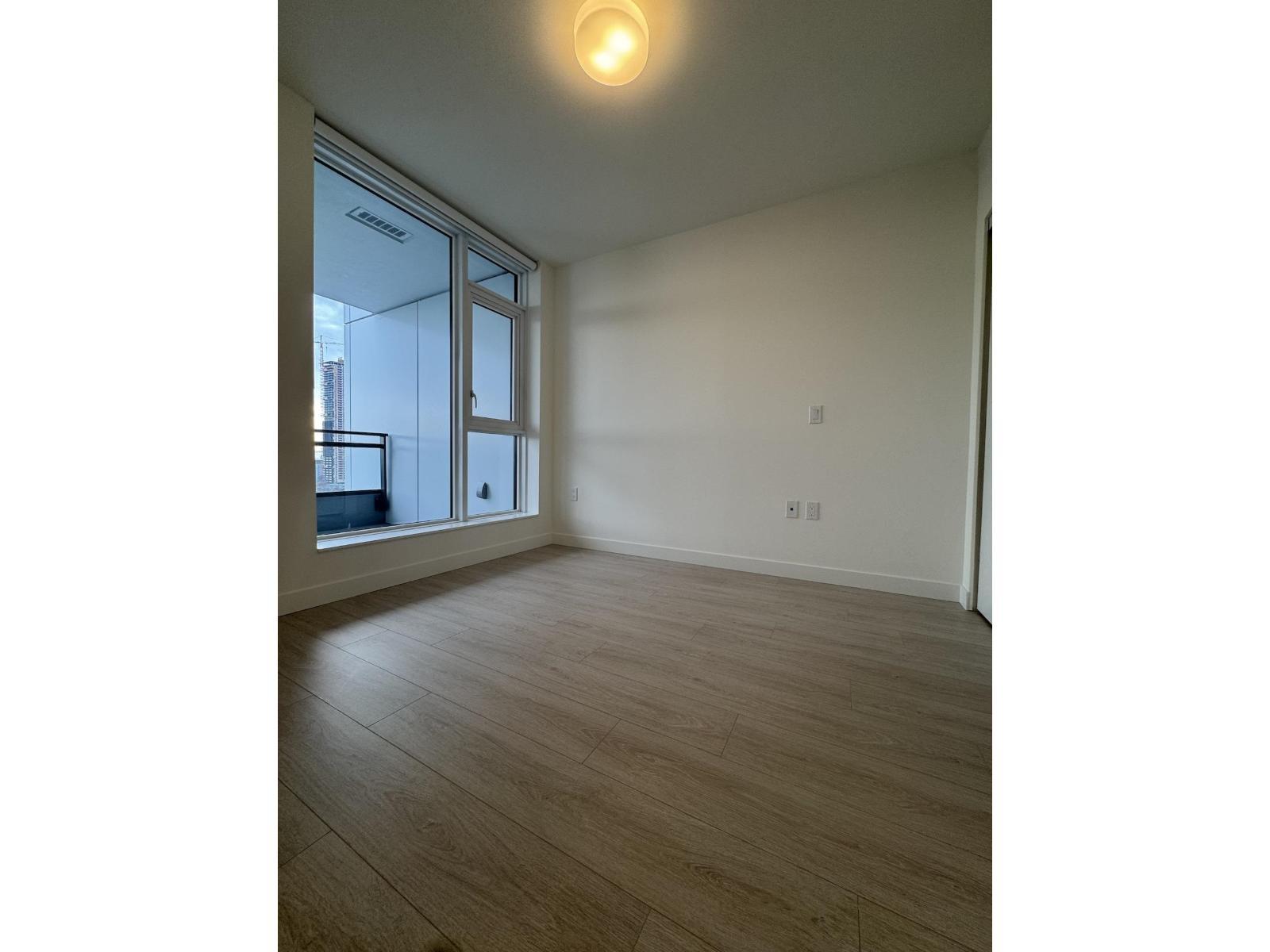 604 13675 107A Avenue, Surrey, BC - Indoor Photo Showing Other Room