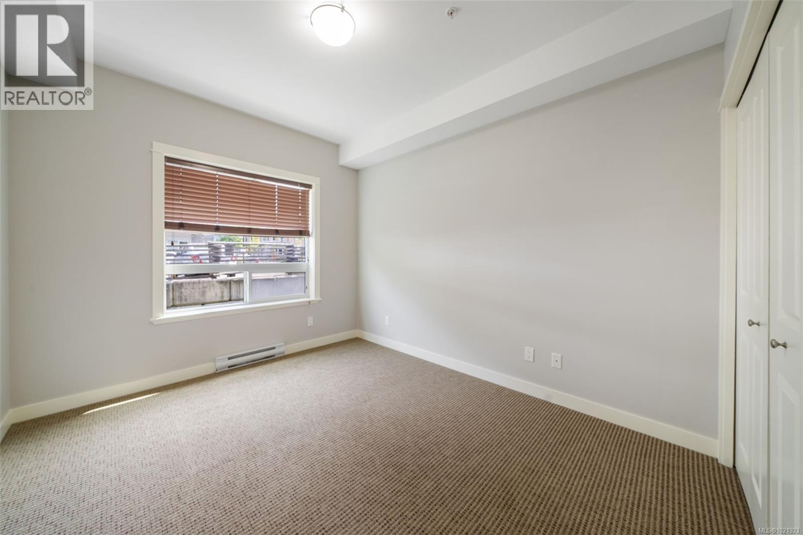 210 201 Nursery Hill Dr, View Royal, BC - Indoor Photo Showing Other Room