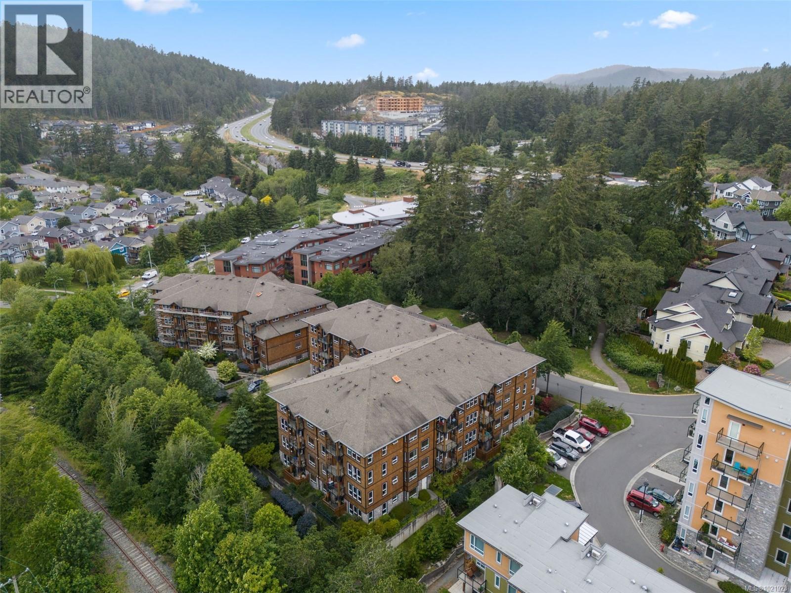 210 201 Nursery Hill Dr, View Royal, BC - Outdoor With View