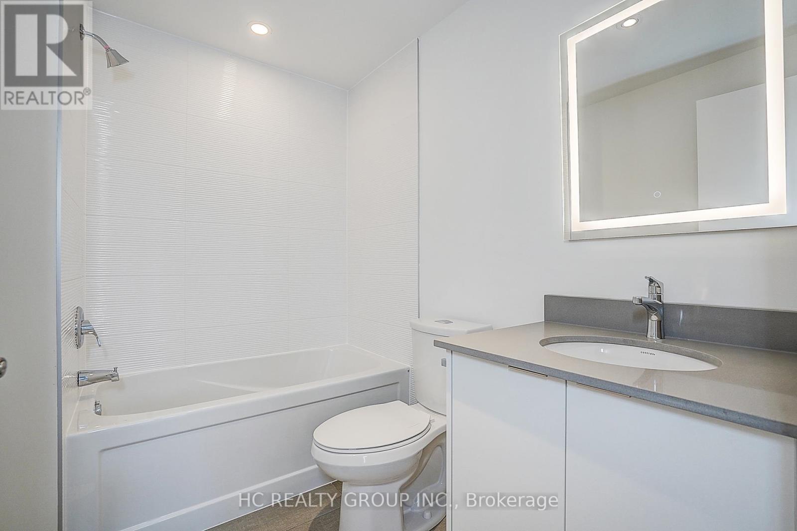 36 - 30 Calamint Lane, Toronto, ON - Indoor Photo Showing Bathroom