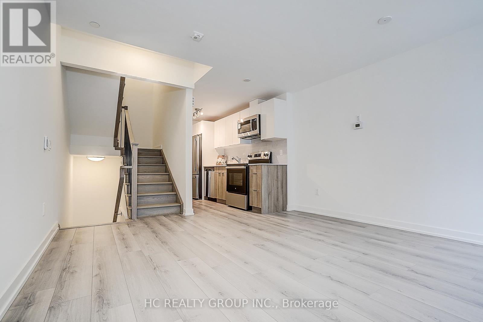 36 - 30 Calamint Lane, Toronto, ON - Indoor