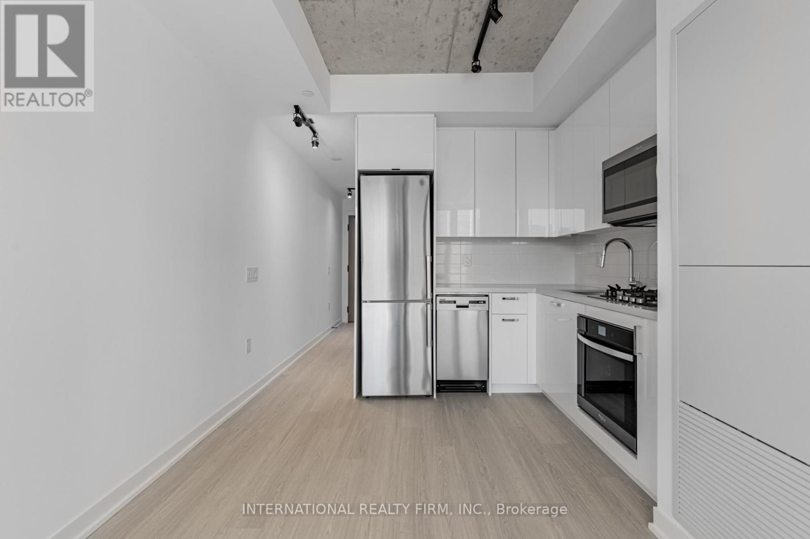 1507 - 195 Mccaul Street, Toronto, ON - Indoor Photo Showing Kitchen With Stainless Steel Kitchen