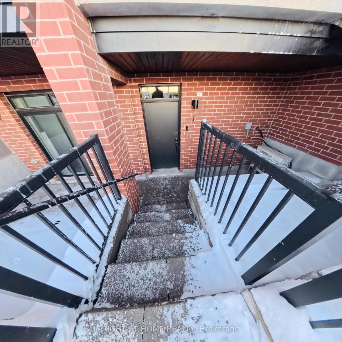 4787J Bank Street, Ottawa, ON - Outdoor With Exterior