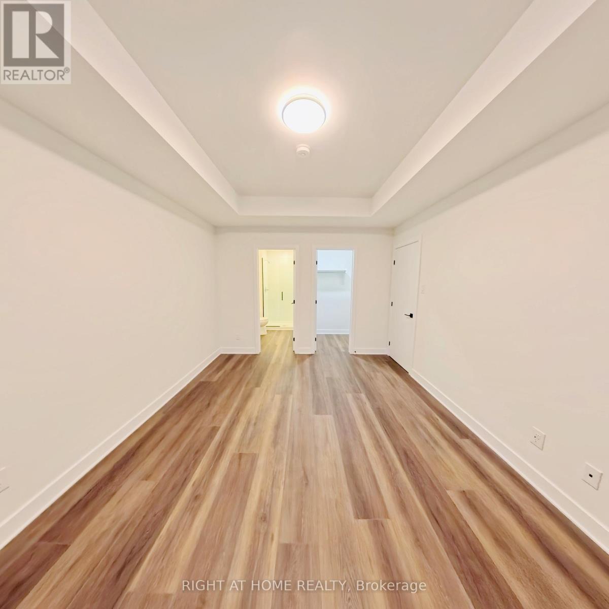 4787J Bank Street, Ottawa, ON - Indoor Photo Showing Other Room