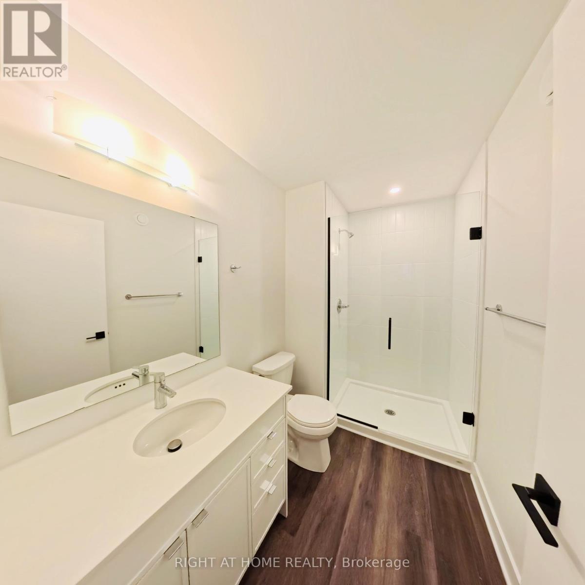 4787J Bank Street, Ottawa, ON - Indoor Photo Showing Bathroom