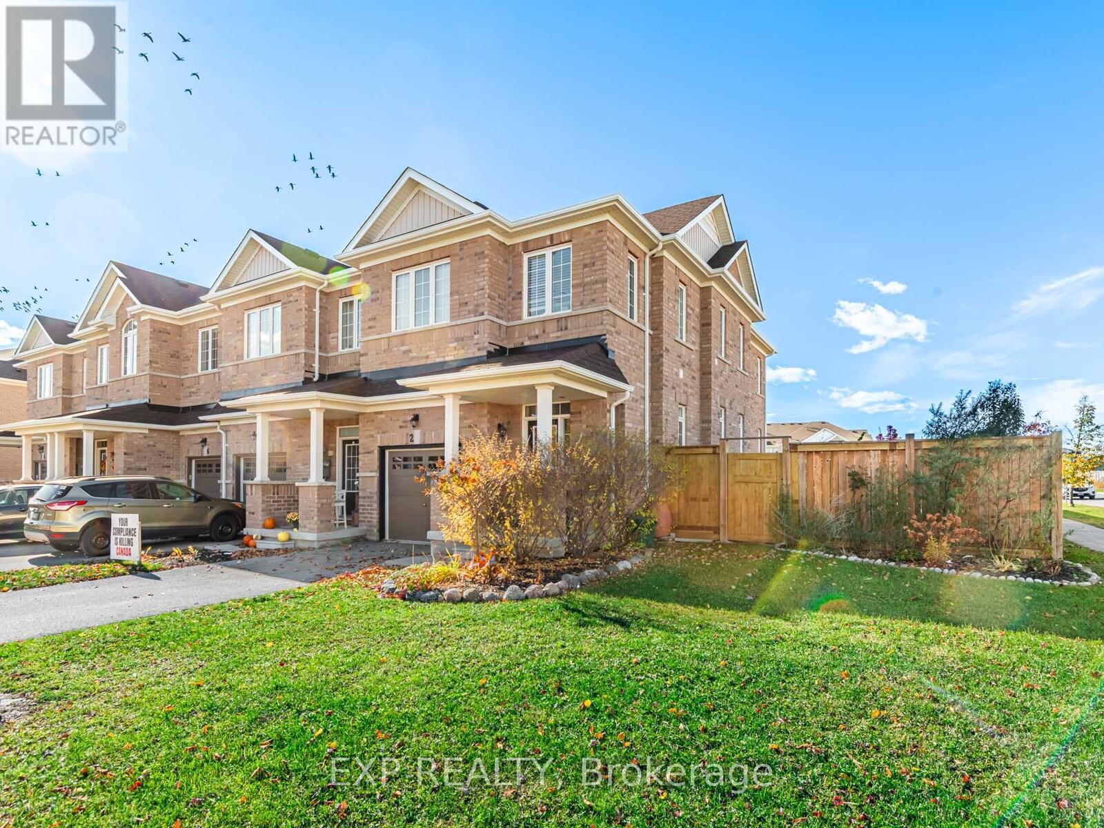 2 Angela Street, Bradford West Gwillimbury, ON - Outdoor