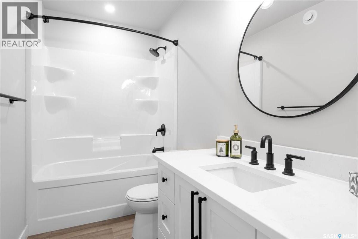 11 Jesse Bay, Mckillop Rm No. 220, SK - Indoor Photo Showing Bathroom