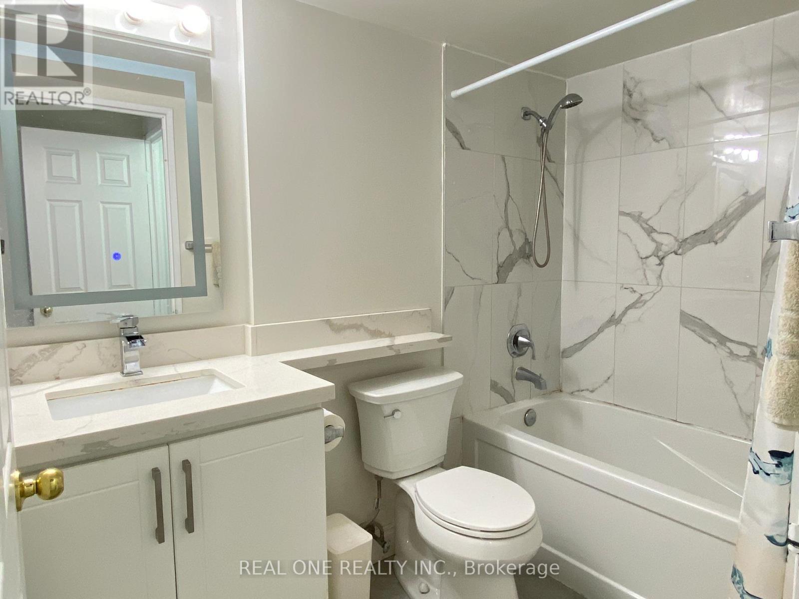 1917 - 28 Empress Avenue, Toronto, ON - Indoor Photo Showing Bathroom