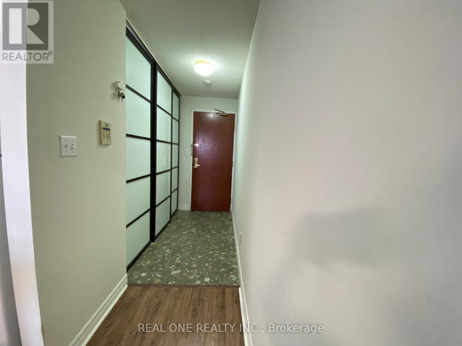 1917 - 28 Empress Avenue, Toronto, ON - Indoor Photo Showing Other Room