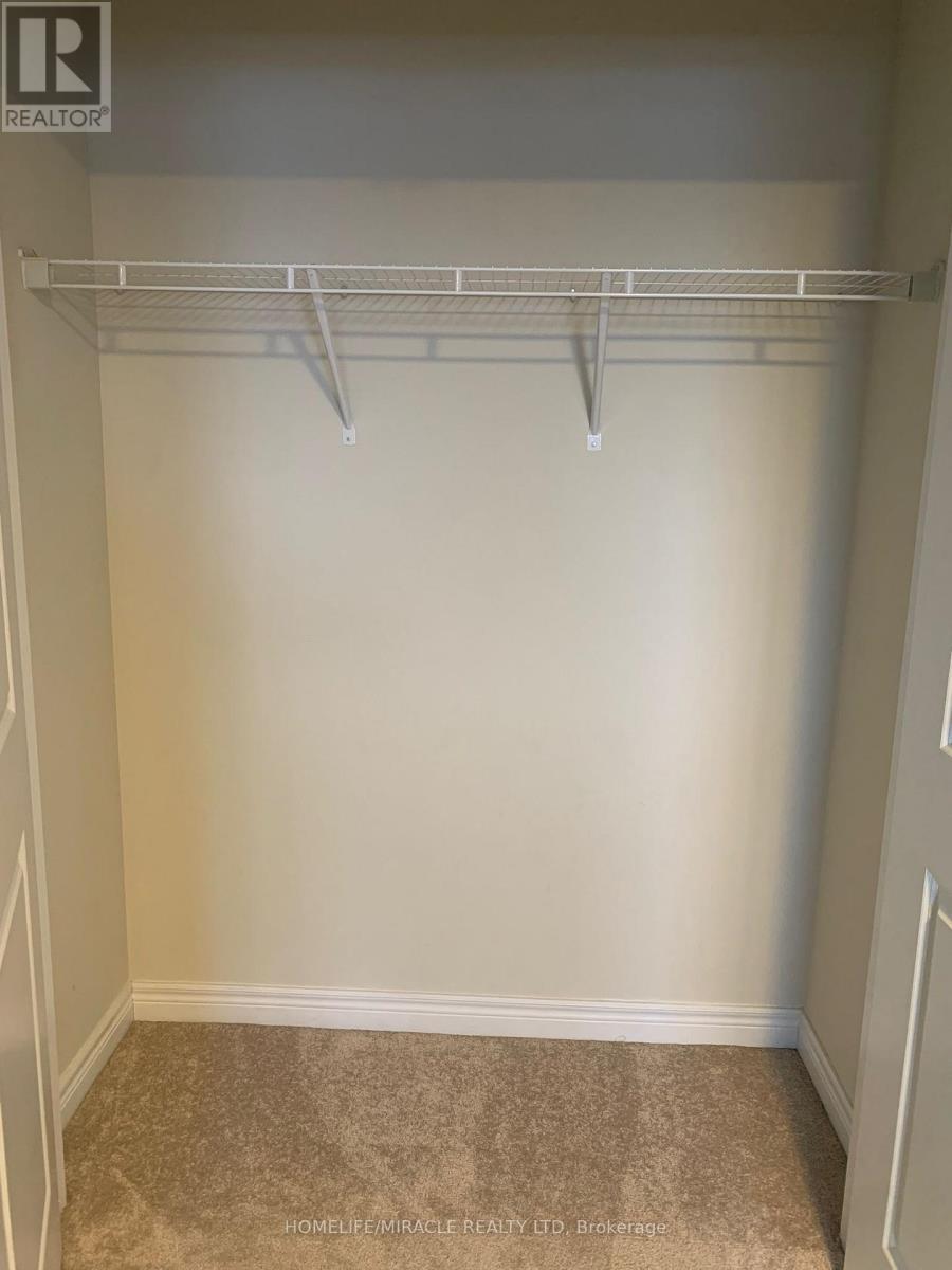 72 Clifford Crescent, New Tecumseth, ON - Indoor With Storage