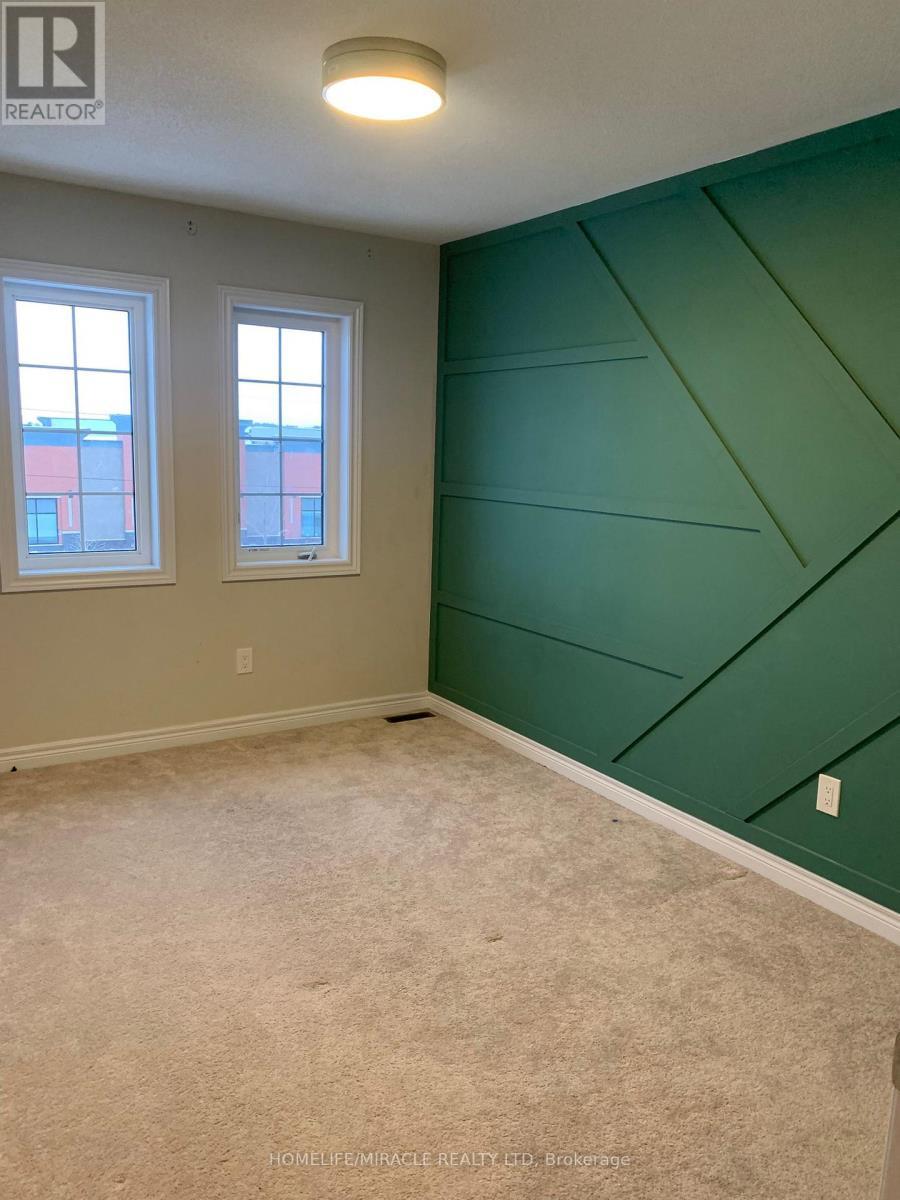 2nd RM - 72 Clifford Crescent, New Tecumseth, ON - Indoor Photo Showing Other Room