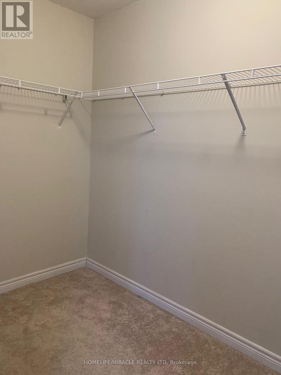 2nd RM closet - 72 Clifford Crescent, New Tecumseth, ON - Indoor With Storage