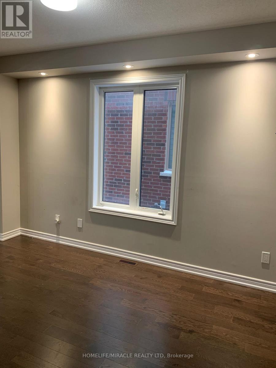 Living - 72 Clifford Crescent, New Tecumseth, ON - Indoor Photo Showing Other Room