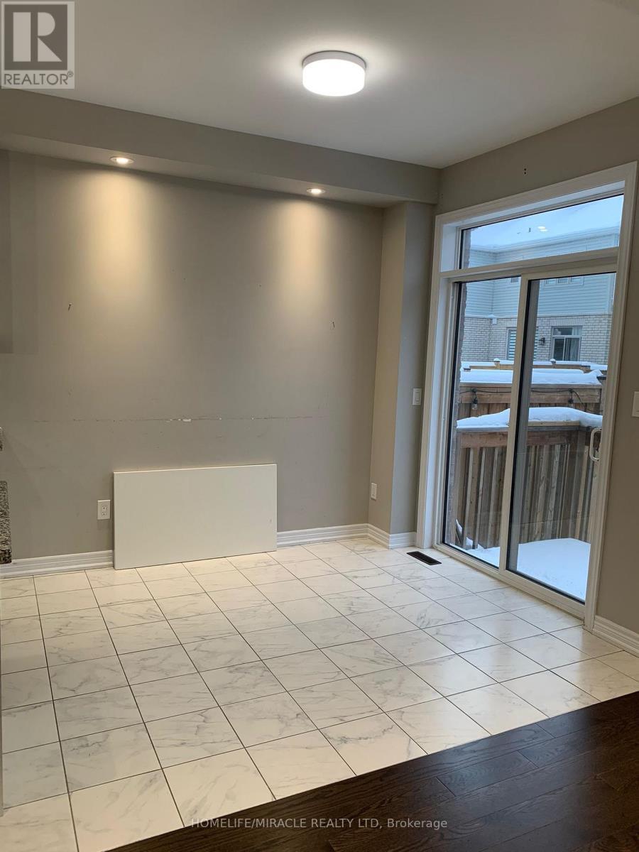 Breakfast area - 72 Clifford Crescent, New Tecumseth, ON - Indoor Photo Showing Other Room