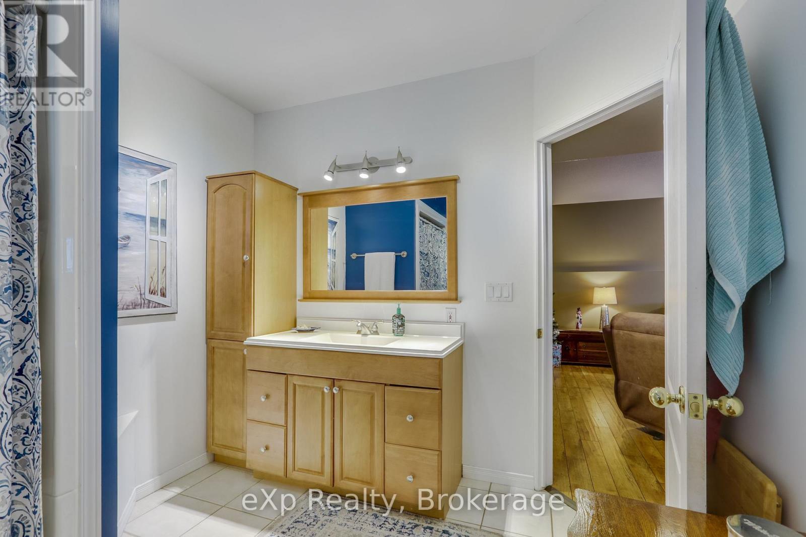 547 Forest Creek Place, London East (East A), ON - Indoor Photo Showing Bathroom