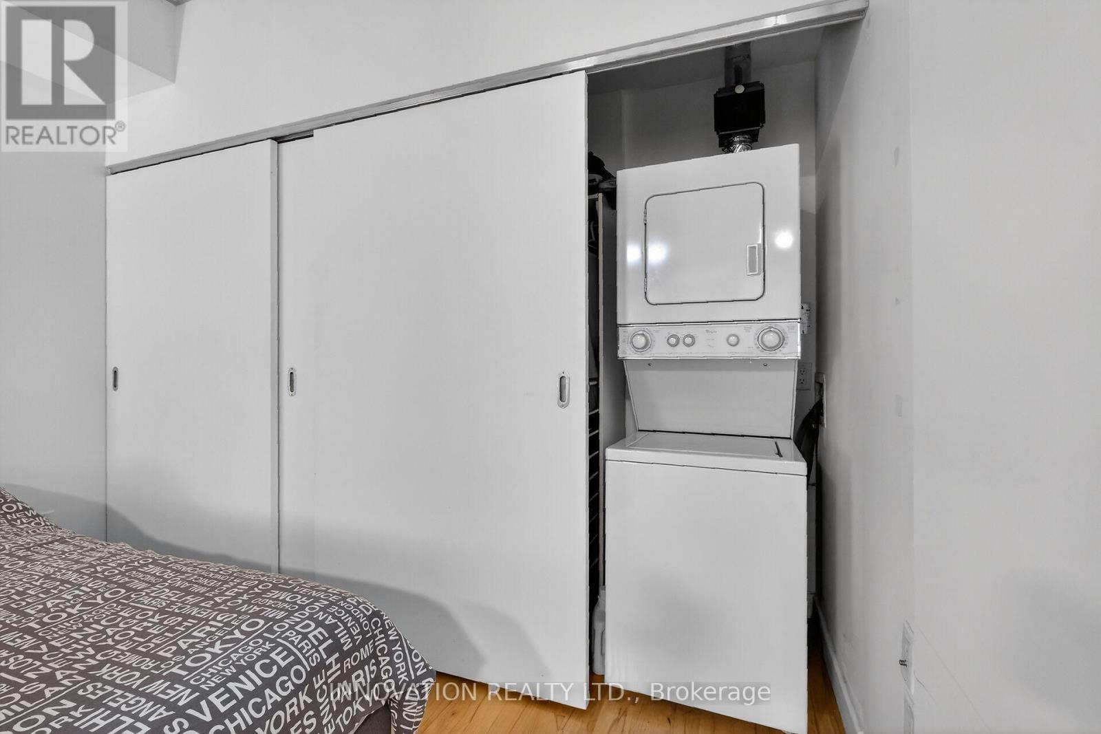 201 - 179 George Street, Ottawa, ON - Indoor Photo Showing Laundry Room