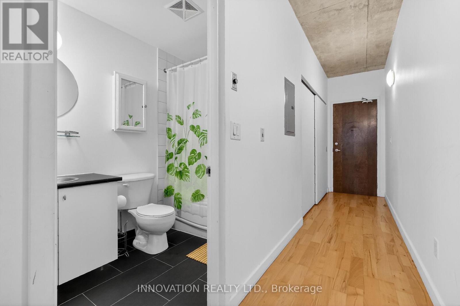 201 - 179 George Street, Ottawa, ON - Indoor Photo Showing Bathroom