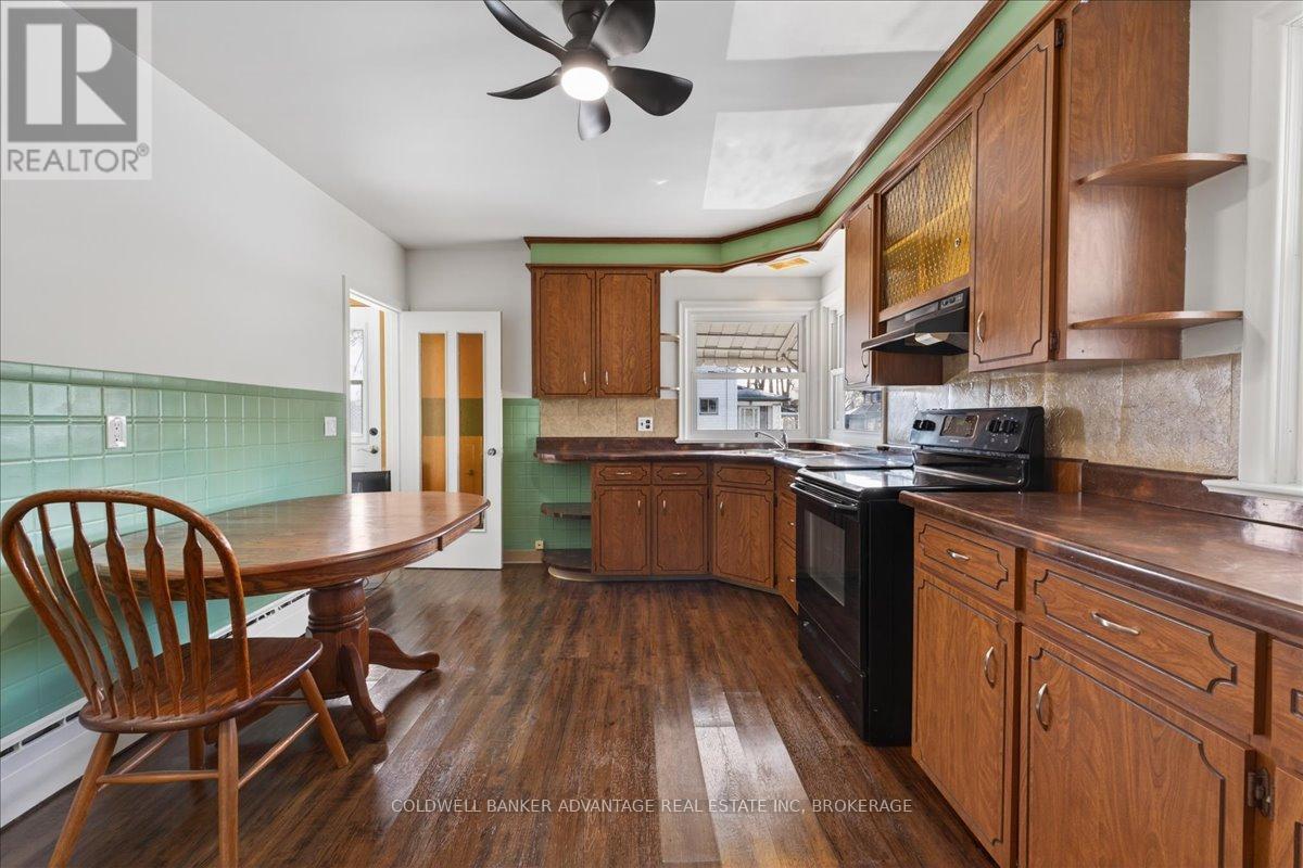 273 Humboldt Parkway, Port Colborne (Killaly East), ON - Indoor Photo Showing Kitchen