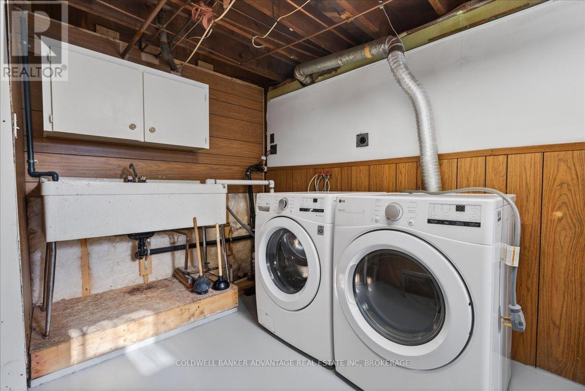 273 Humboldt Parkway, Port Colborne (Killaly East), ON - Indoor Photo Showing Laundry Room