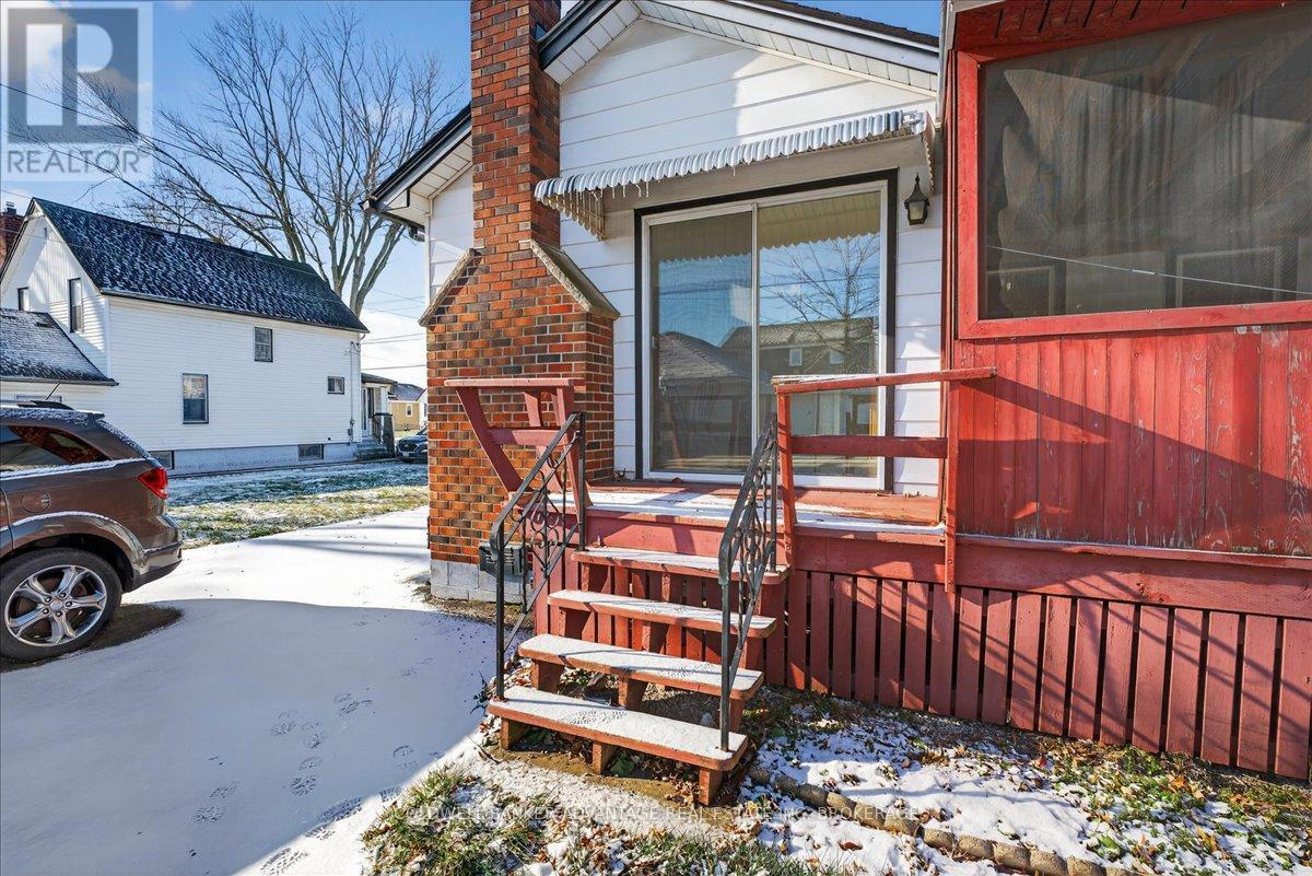 273 Humboldt Parkway, Port Colborne (Killaly East), ON - Outdoor