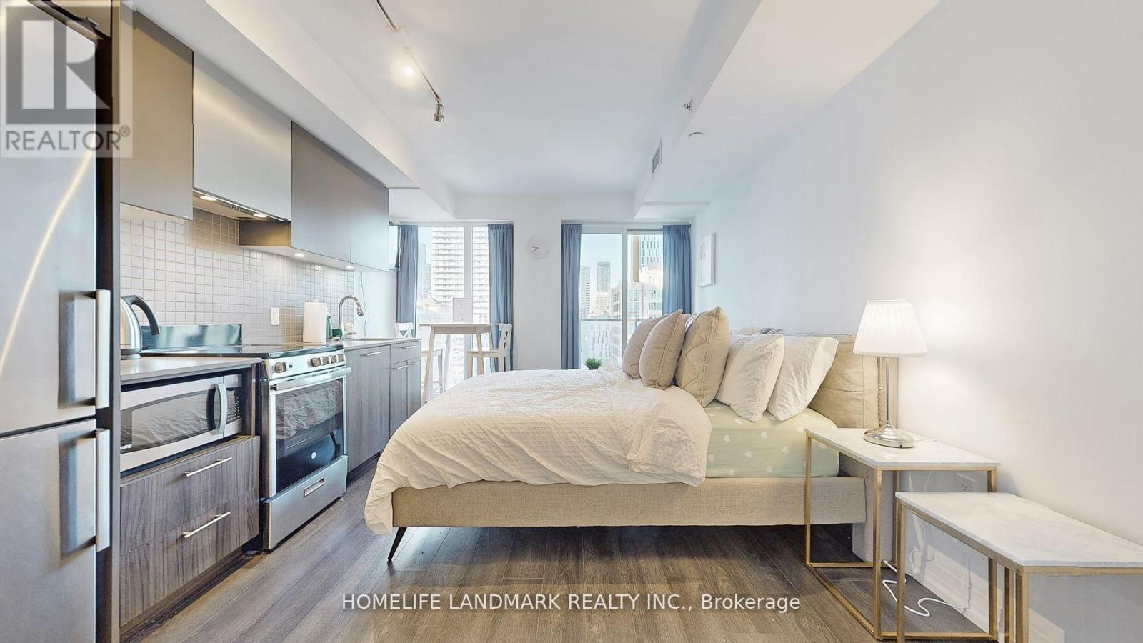 1227 - 251 Jarvis Street, Toronto, ON - Indoor