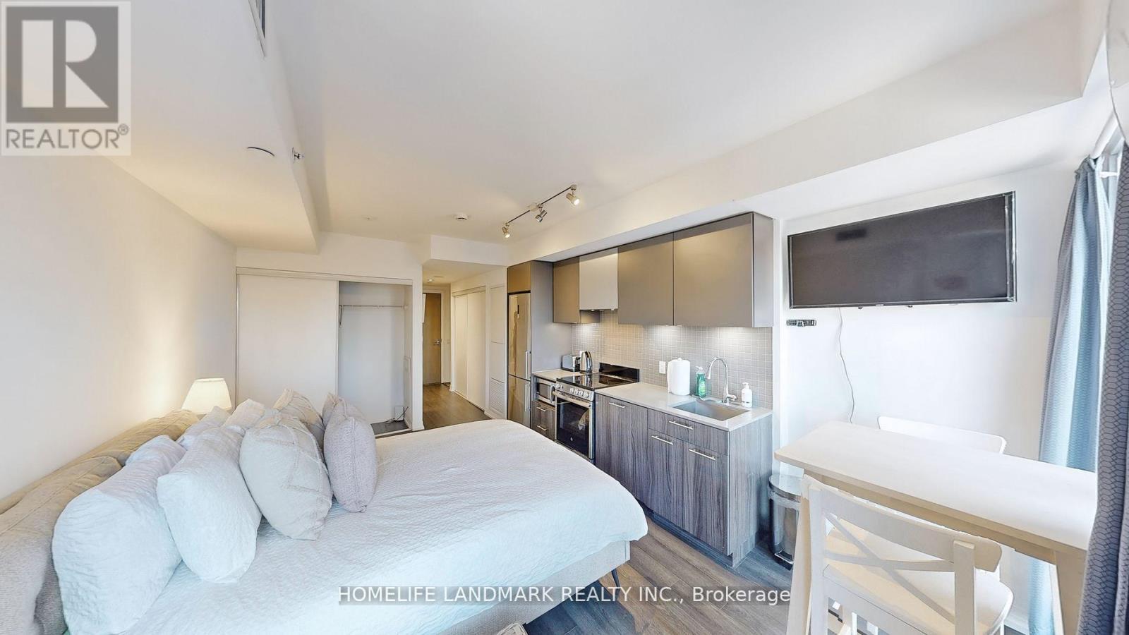 1227 - 251 Jarvis Street, Toronto, ON - Indoor Photo Showing Other Room