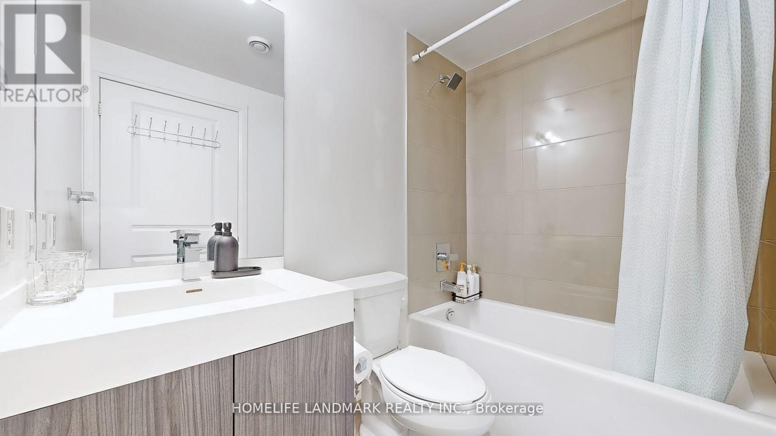 1227 - 251 Jarvis Street, Toronto, ON - Indoor Photo Showing Bathroom