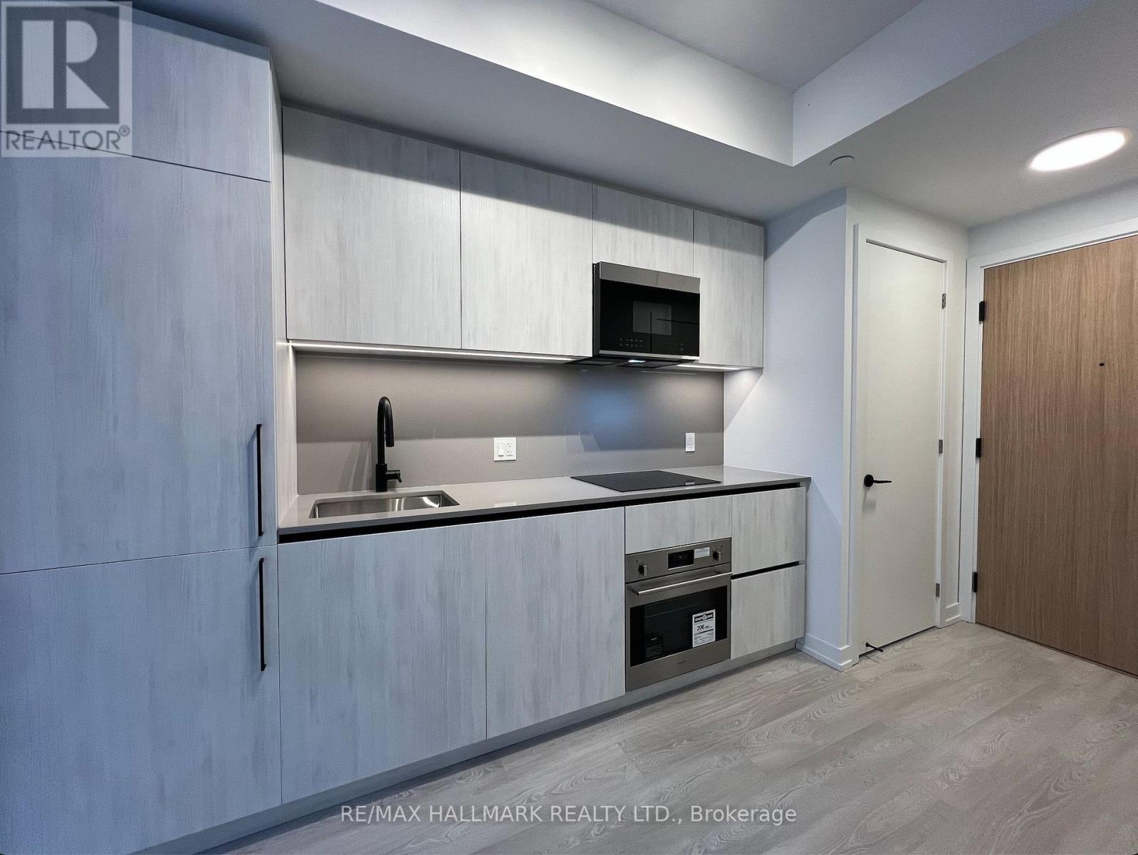 407 - 35 Parliament Street, Toronto, ON - Indoor