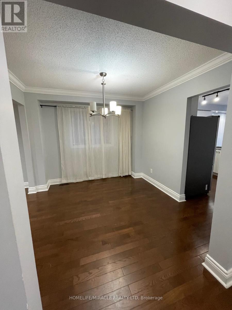 6 Smith Drive, Halton Hills, ON - Indoor Photo Showing Other Room