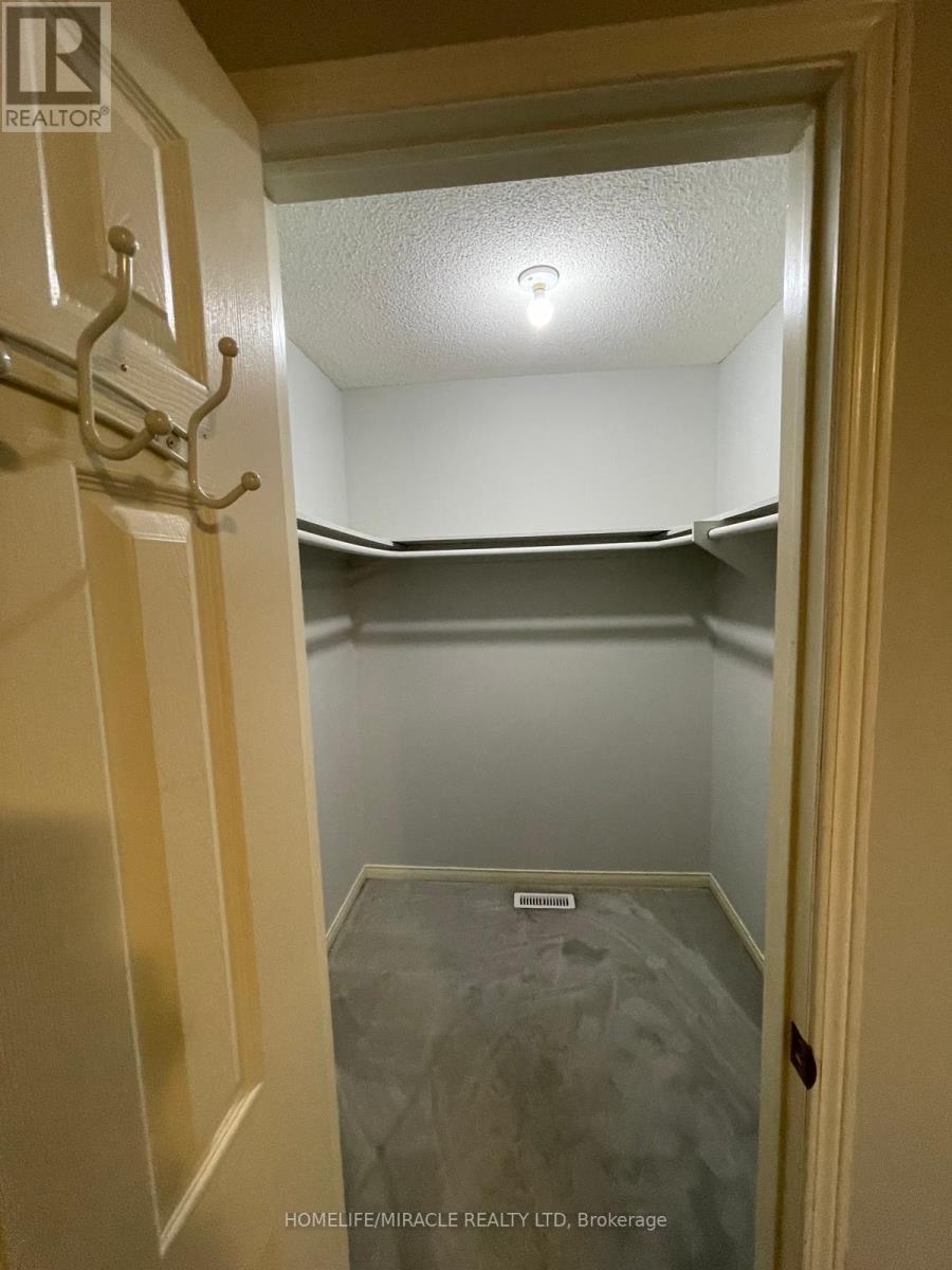 6 Smith Drive, Halton Hills, ON - Indoor With Storage