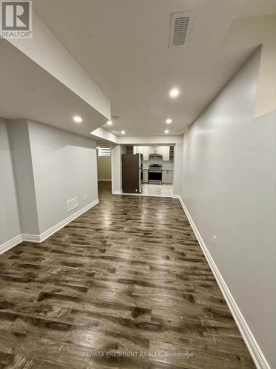 75 Thornbush Boulevard, Brampton, ON - Indoor Photo Showing Other Room