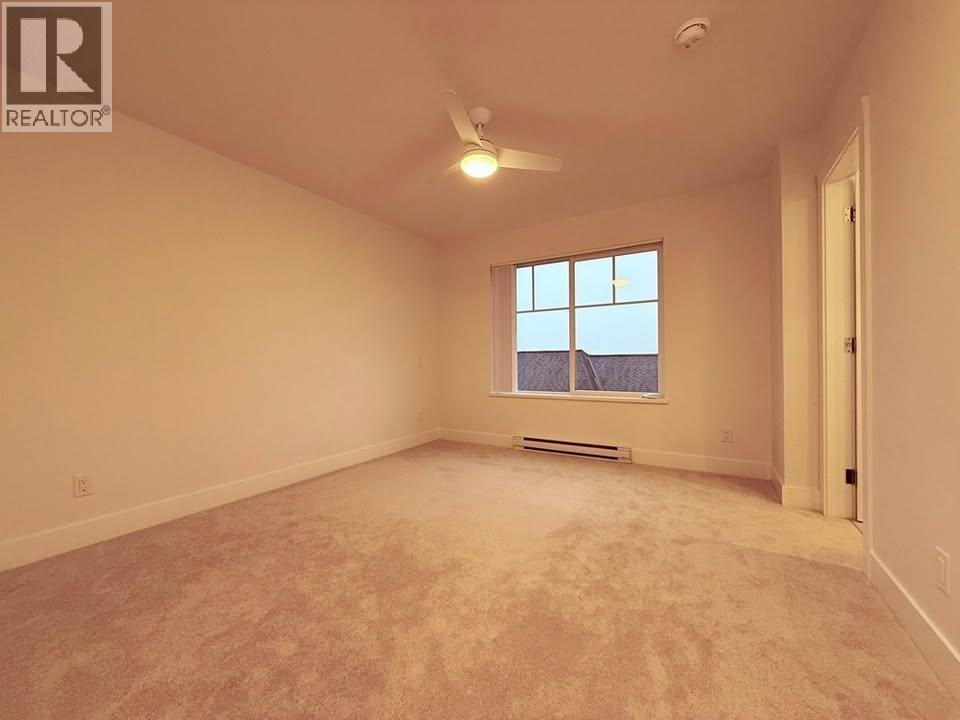 147 1340 Olmsted Street, Vancouver, BC - Indoor Photo Showing Other Room
