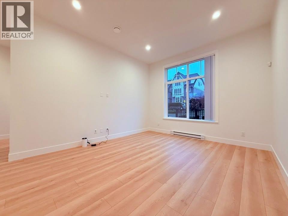 147 1340 Olmsted Street, Vancouver, BC - Indoor Photo Showing Other Room