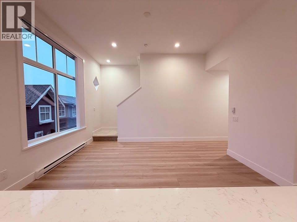 147 1340 Olmsted Street, Vancouver, BC - Indoor Photo Showing Other Room