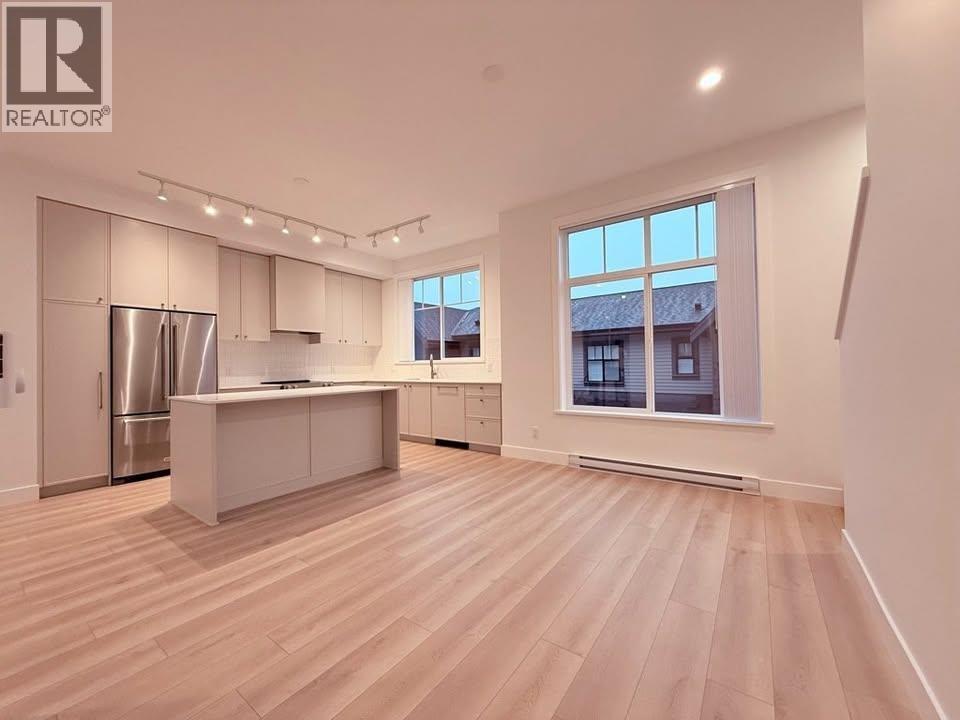 147 1340 Olmsted Street, Vancouver, BC - Indoor Photo Showing Kitchen