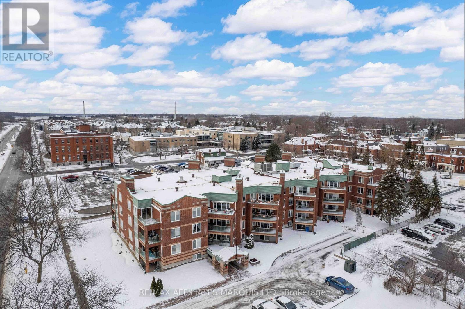 411 - 121 Water Street W, Cornwall, ON - Outdoor With View