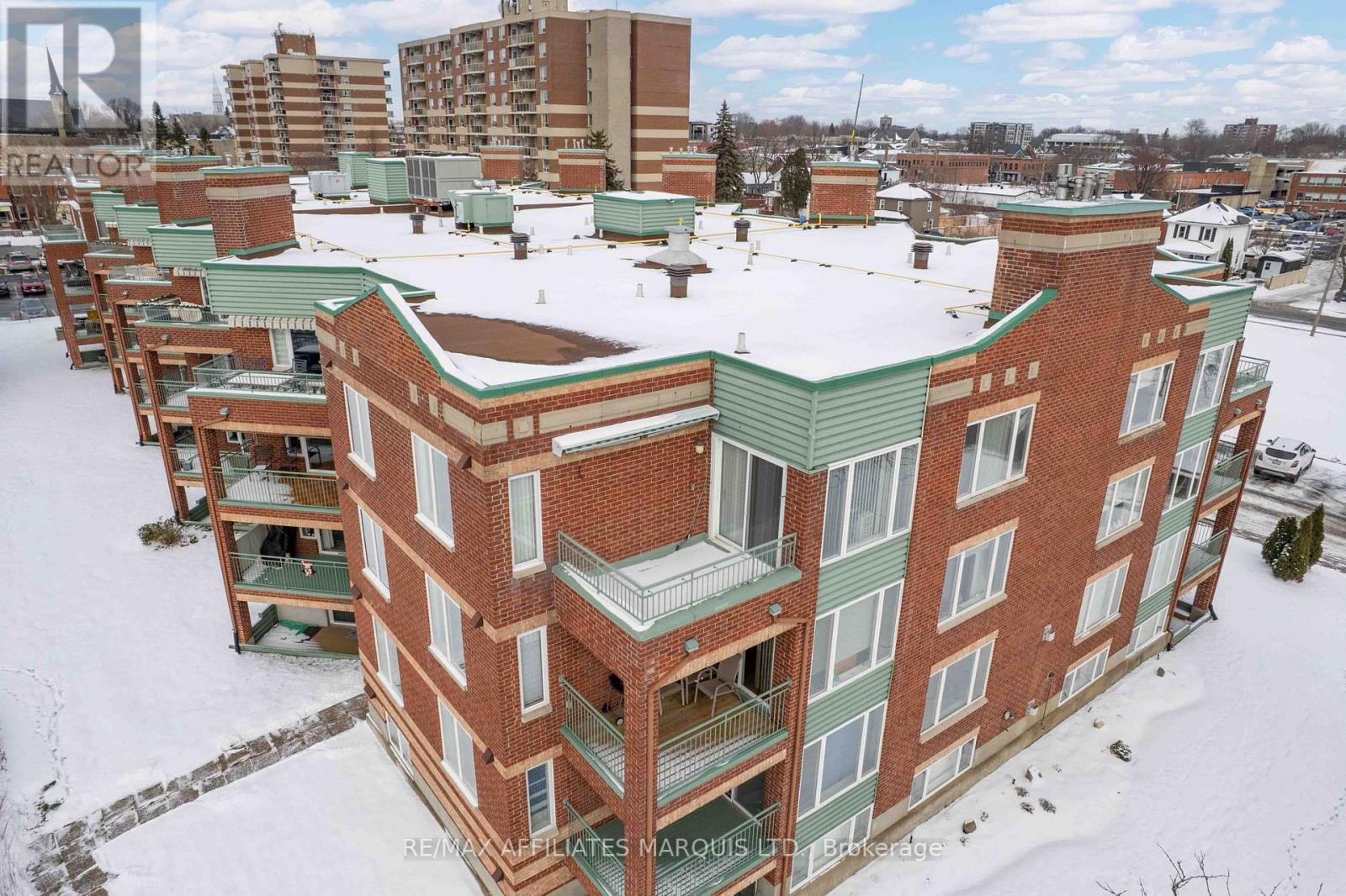 411 - 121 Water Street W, Cornwall, ON - Outdoor