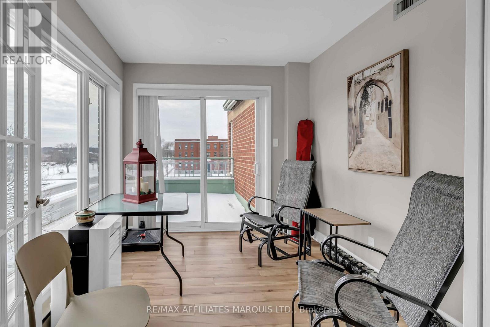 411 - 121 Water Street W, Cornwall, ON - Indoor