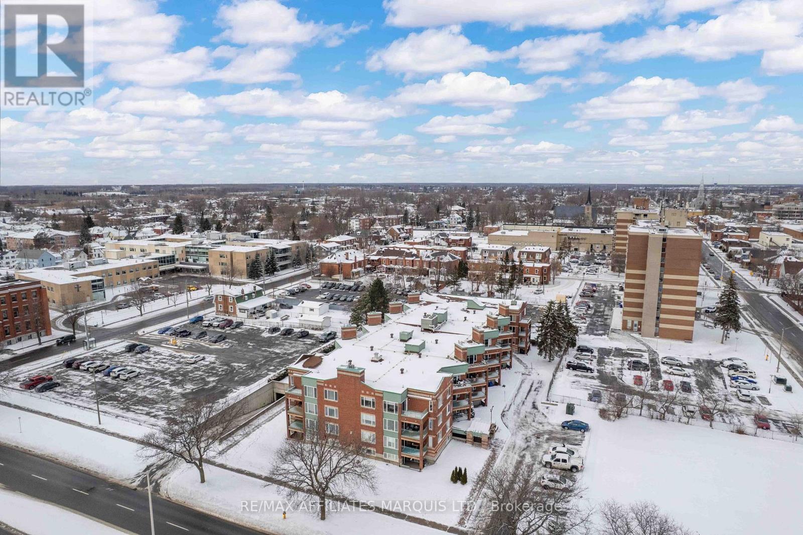 411 - 121 Water Street W, Cornwall, ON - Outdoor With View