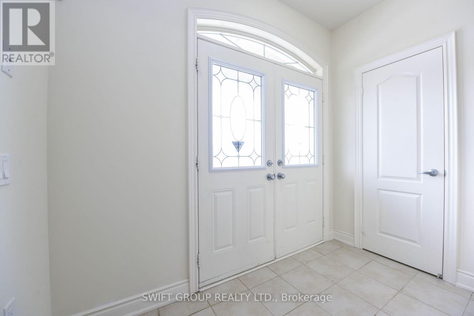 Upper - 24 Dotchson Avenue, Caledon, ON - Indoor Photo Showing Other Room