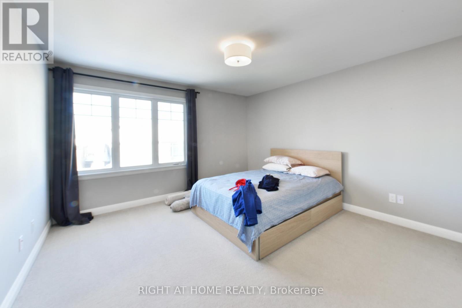 77 Arkose Street, Ottawa, ON - Indoor Photo Showing Bedroom