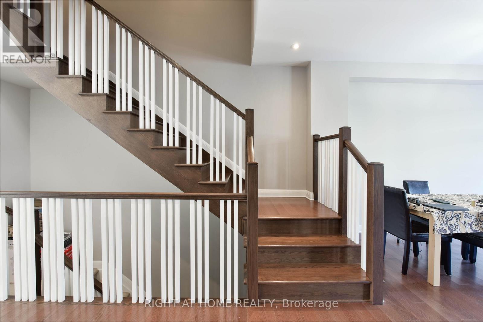 77 Arkose Street, Ottawa, ON - Indoor Photo Showing Other Room