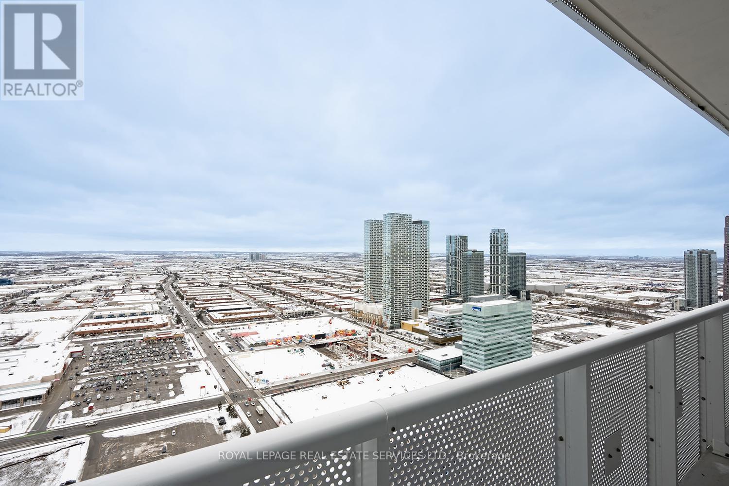 4303 - 8 Interchange Way, Vaughan, ON - Outdoor With View