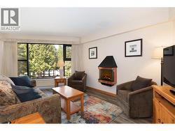 6F 2561 TRICOUNI PLACE Whistler, BC V8E 0A8
