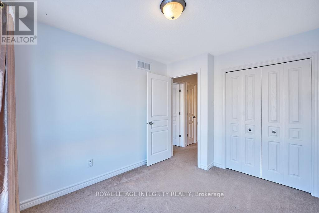 870 Fletcher Circle, Ottawa, ON - Indoor