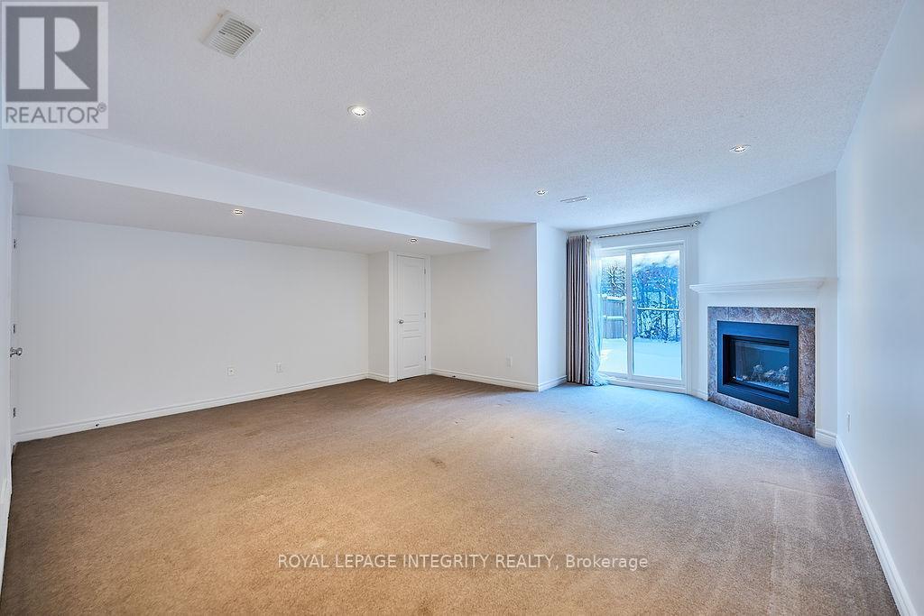 870 Fletcher Circle, Ottawa, ON - Indoor With Fireplace